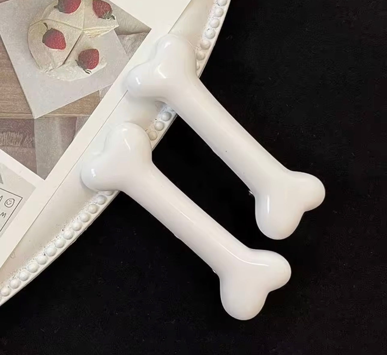 White Bone Hair Clip Cute Cartoon Bobby Pin Y2k Fashion Hair Volume Clip Small Hairpins Barrettes Creative Hair Accessories